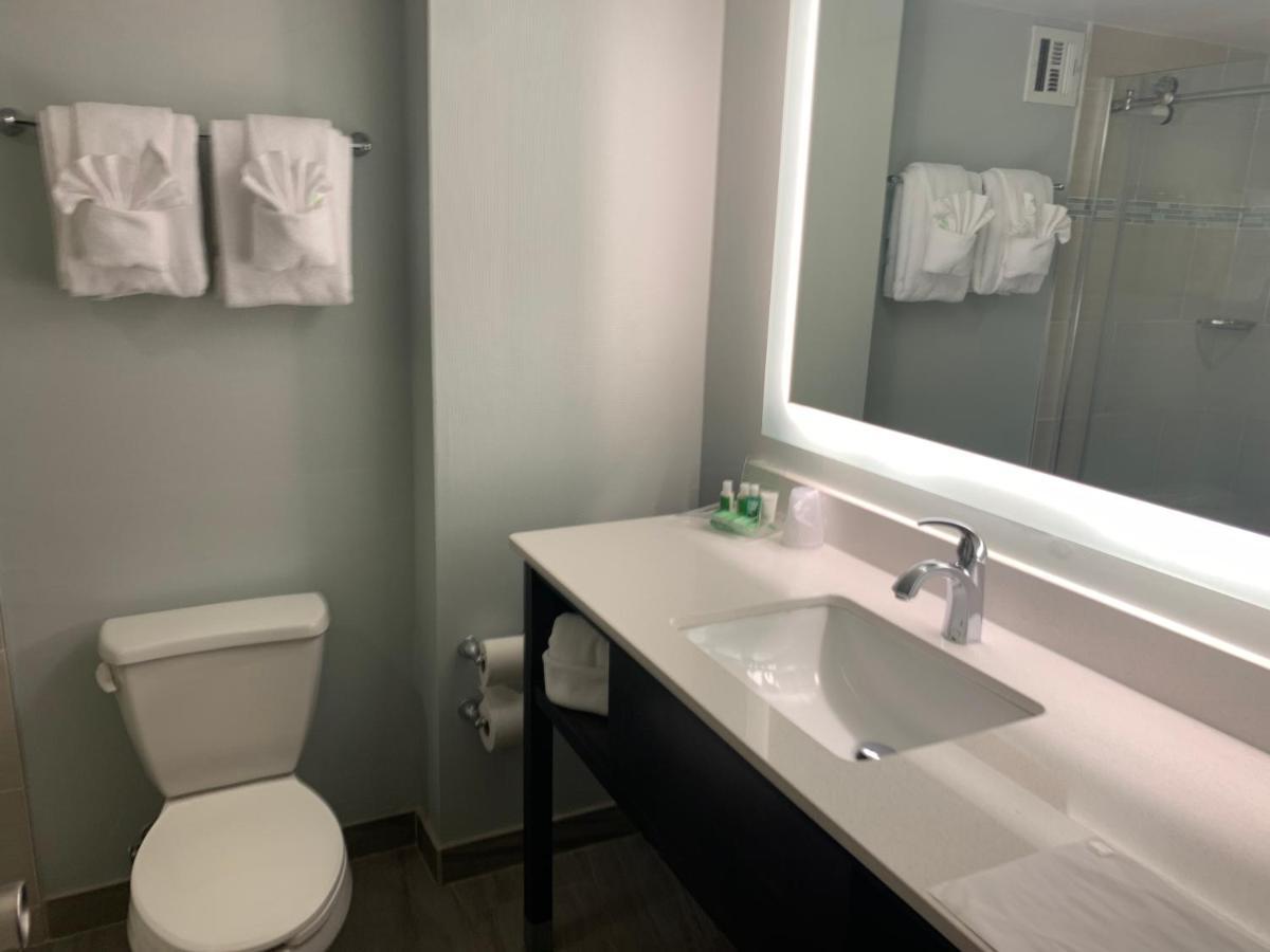 Area By Ihg Charlottesville